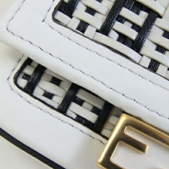 FENDI Black Leather Shoulder Bag - Picture 6 of 8